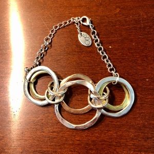 🐱🥰Tri-color Artisan Bracelet🥰🐱